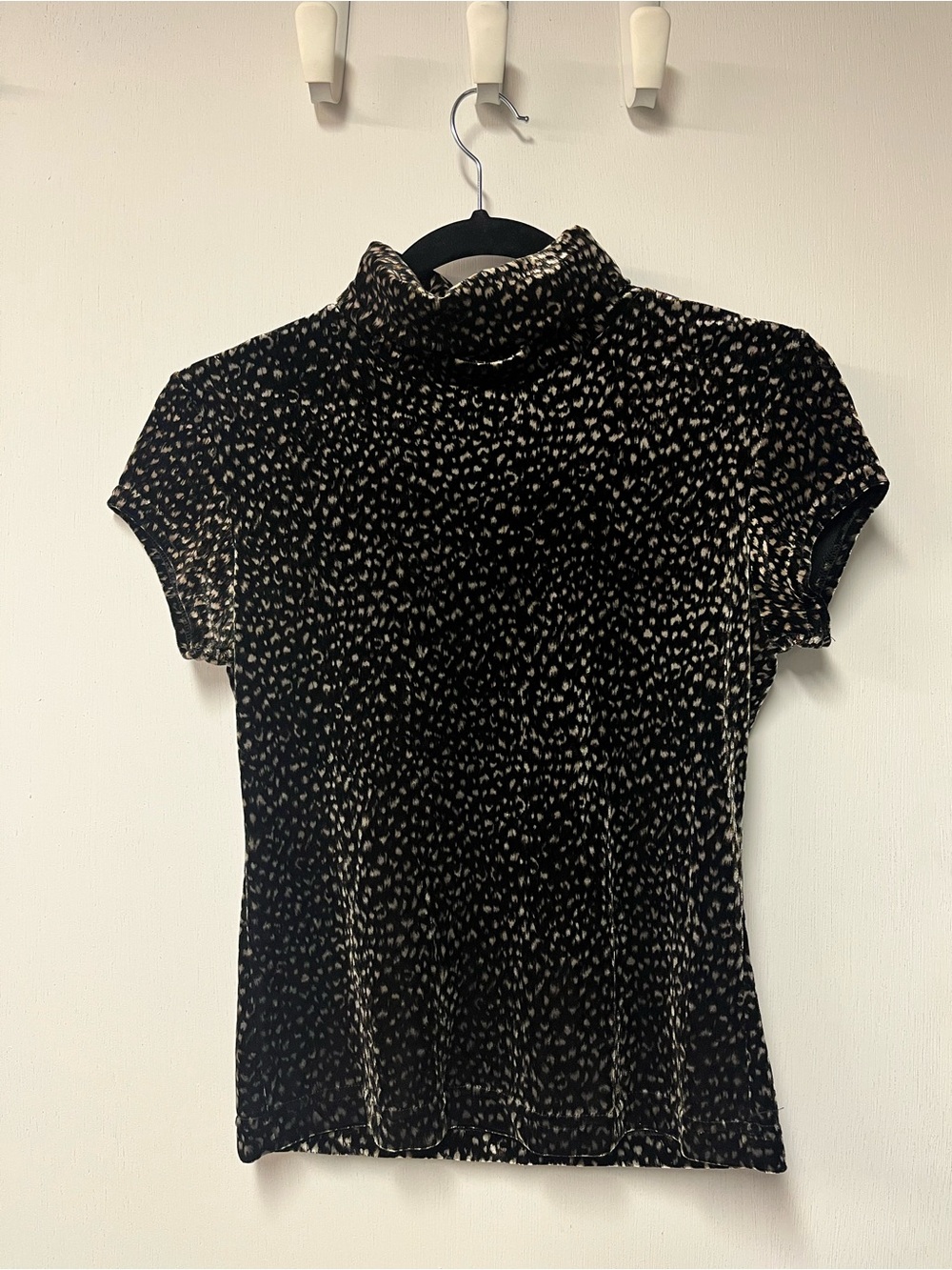 Vintage No Boundaries Stretch Velvet Leopard Print Mock Neck Top Y2K Size 3/5